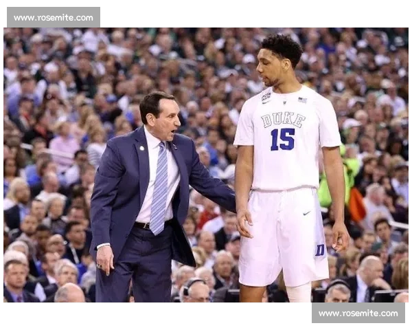 谁是“战术大师”世界杯教练排兵布阵大揭秘!